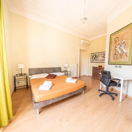 Lovely 4-bedroom 30m Sangiovanni Metro Řím