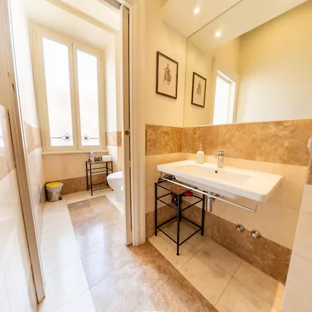 Lovely 4-bedroom 30m Sangiovanni Metro Apartmán *