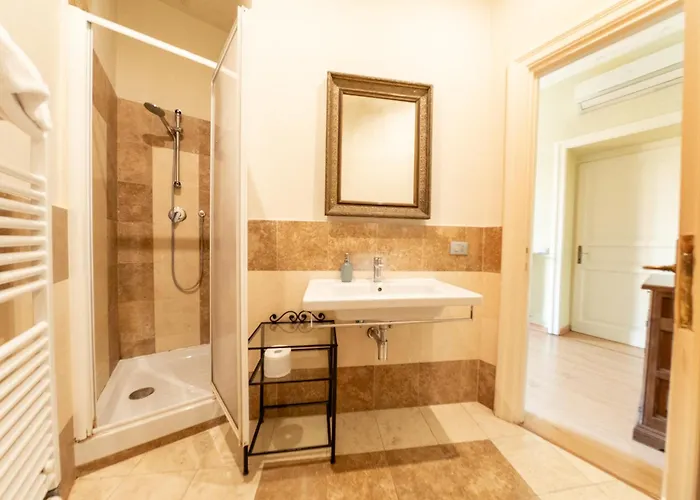 Lovely 4-bedroom 30m Sangiovanni Metro * Roma